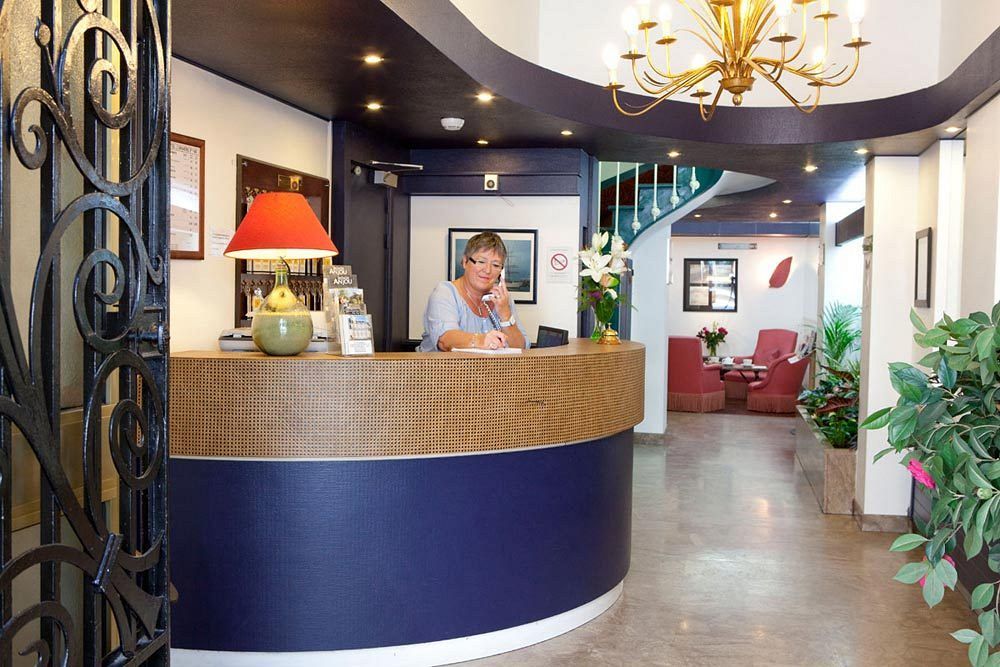 Hotel Suzane Angers Eksteriør billede